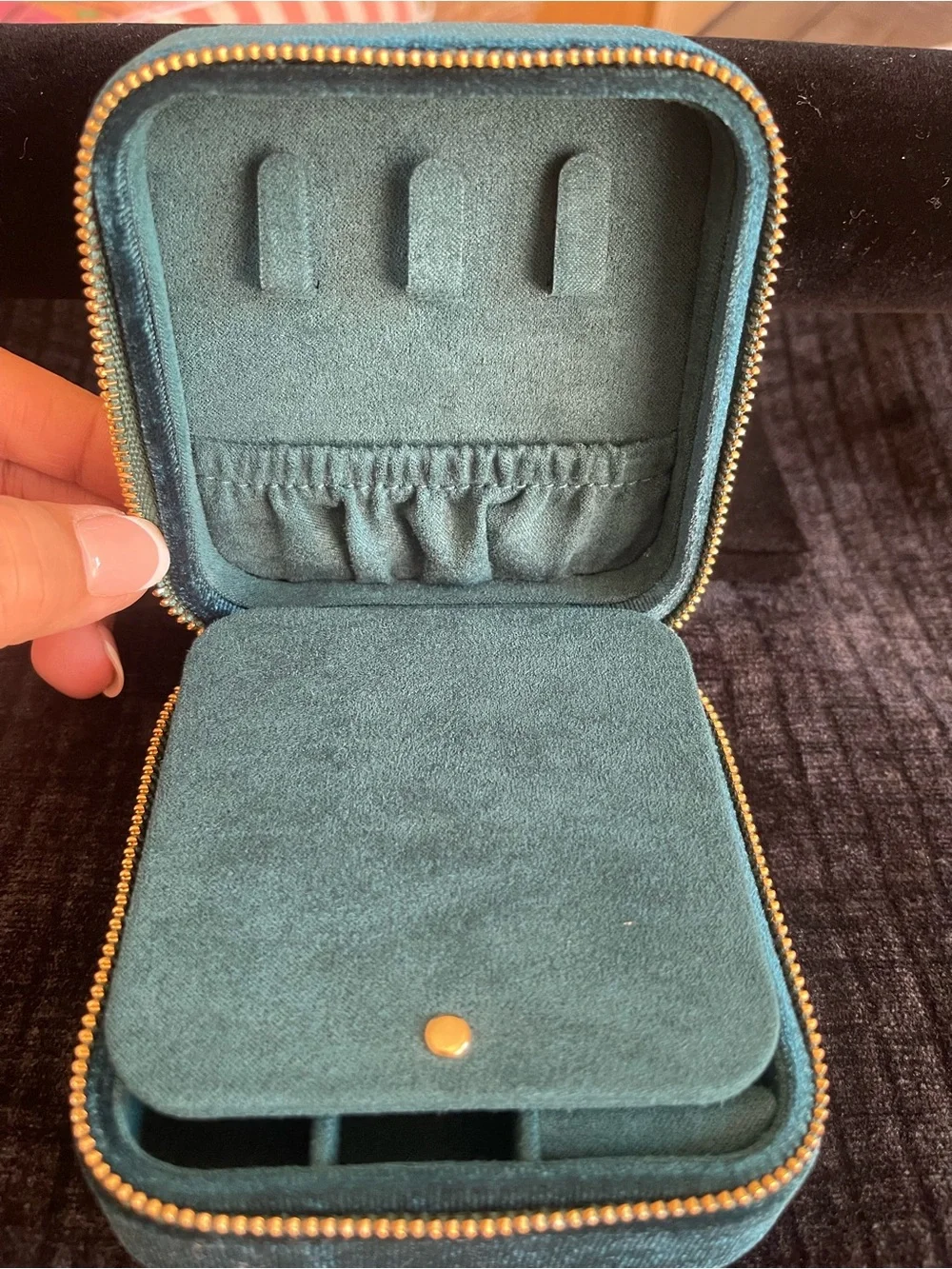 Teal Quilted Velvet Jewelry Case - Stylish Travel Accessory